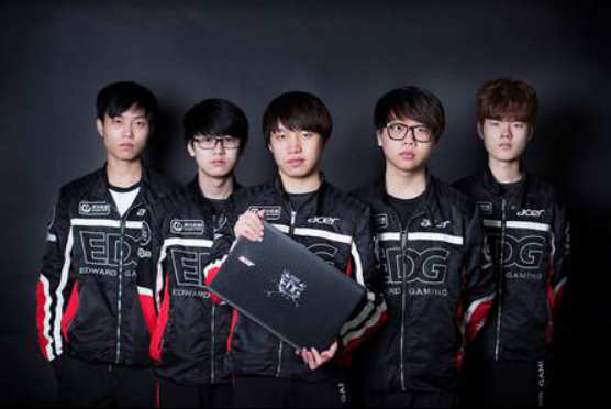 他关注年轻 他关注年轻