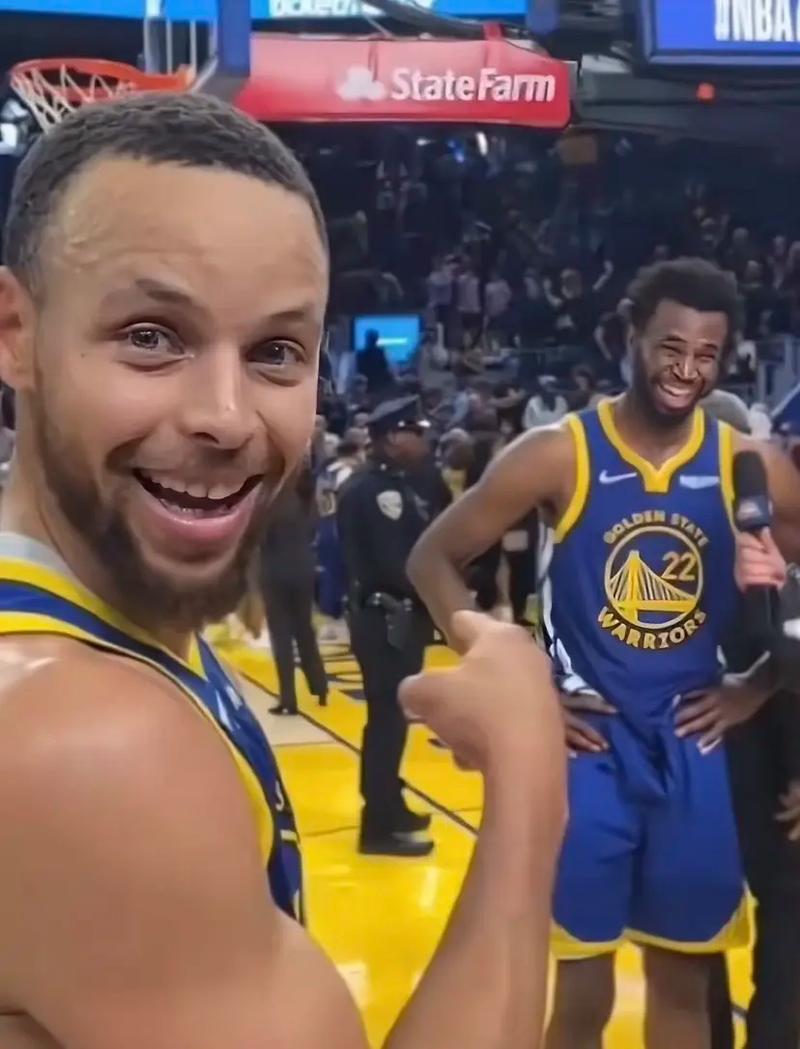 记者：谢什科表达了加盟曼联的愿望，但需更多时间做最终决定